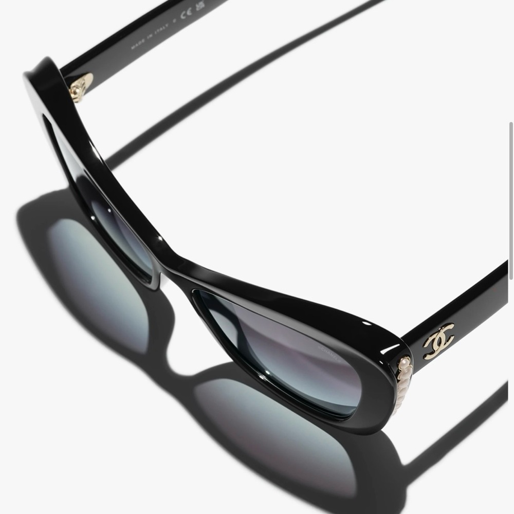 Chanel CAT EYE SUNGLASSES - Picture 3 of 3